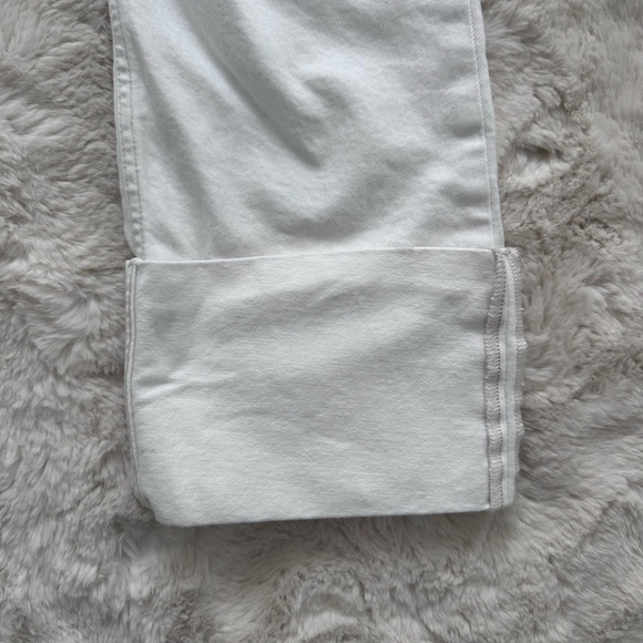 ZARA High Waisted Rolled Up Hem Wide Leg Off White Jeans - Picture 3 of 9